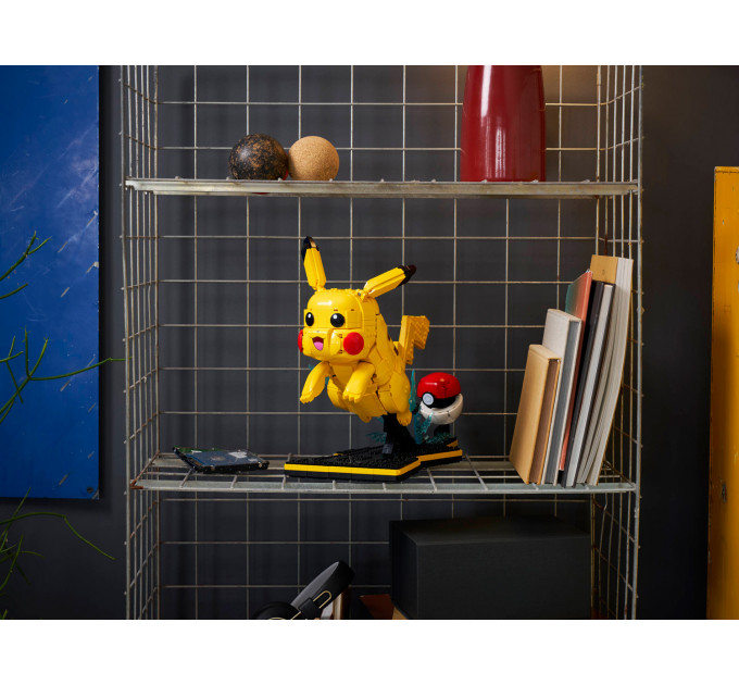 Конструктор LEGO Pokémon Pikachu & Poke Ball (72152)